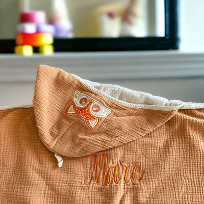 Kids Hooded Towel with Animal Peeking