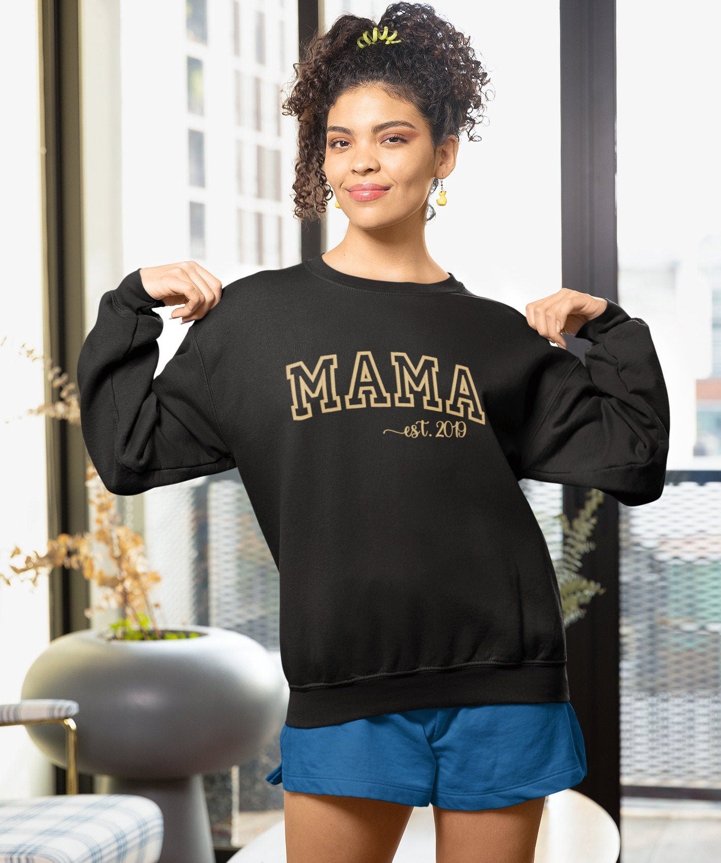 MAMA embroidered sweatshirt Est. Year