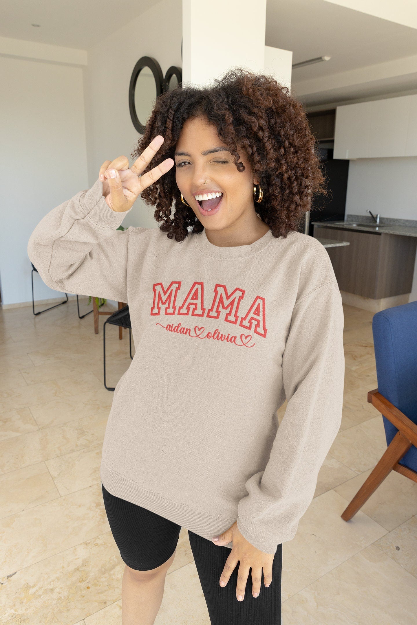 MAMA embroidered sweatshirt with children's names